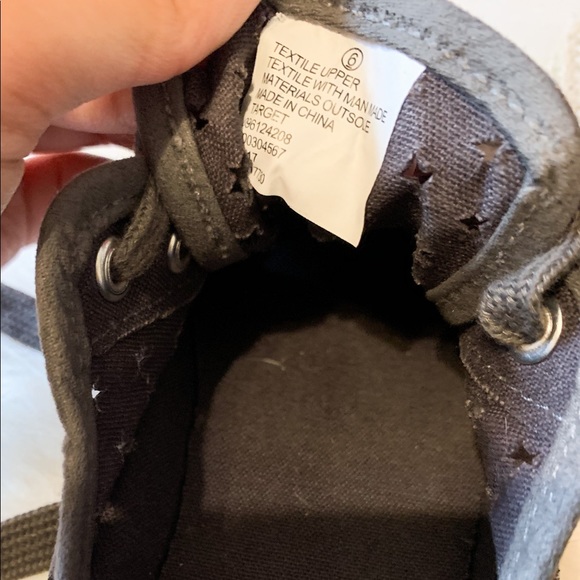 Universal Thread Star Sneakers - Picture 2 of 3